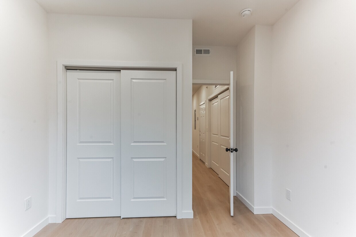 Foto del edificio - 5540 Bloyd St