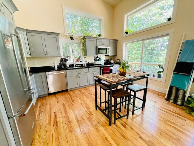 Foto del edificio - 1399 Golf Course Rd