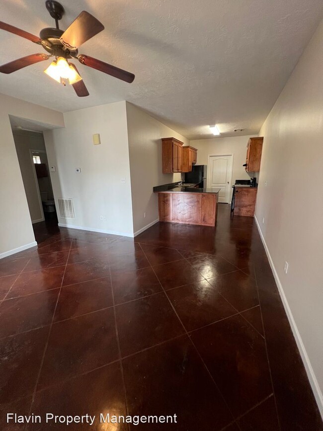 Foto del edificio - 2 br, 2 bath House - 3705 Kirkman St