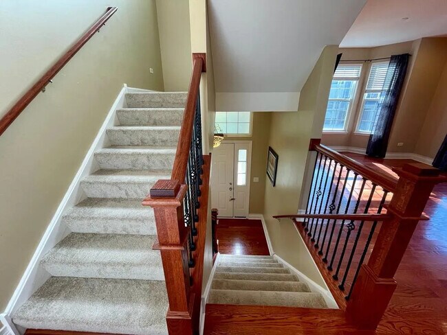 Building Photo - 2915 Henley Ln