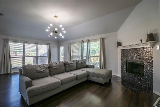 Building Photo - 1601 Castle Creek Dr