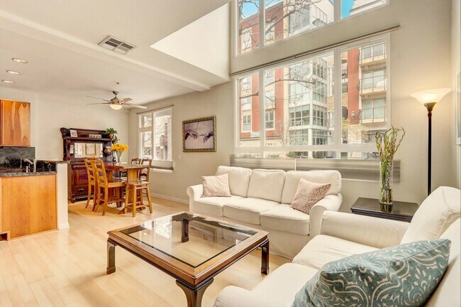 Building Photo - Live in the Heart of Little Italy! 1BD/1.5...