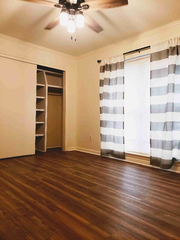 Foto del edificio - 420 Kim Dr