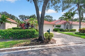 Building Photo - 5225 Brookview Dr
