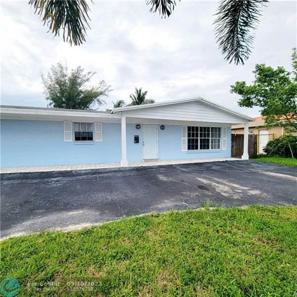 Building Photo - 2021 NW 64th Ave