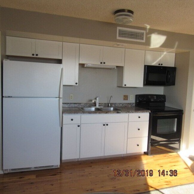 Foto del edificio - 1 Bedroom Condo Walking Distance to ASU