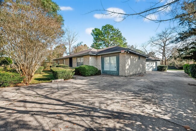 Building Photo - 20706 Emerald St