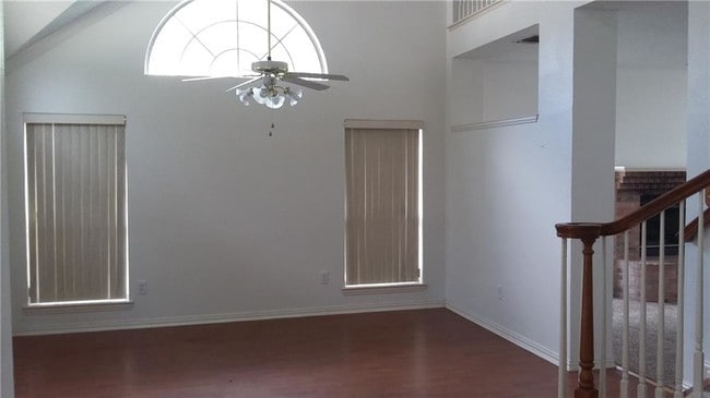 Building Photo - 5803 Gloucester Ct