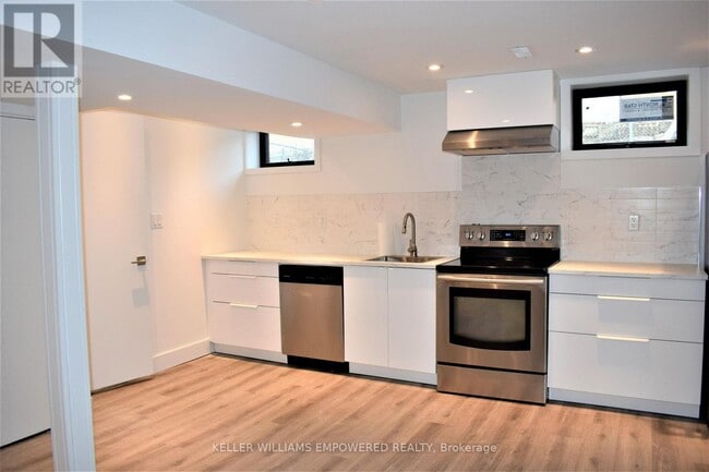 Building Photo - 33 Ianhall Rd