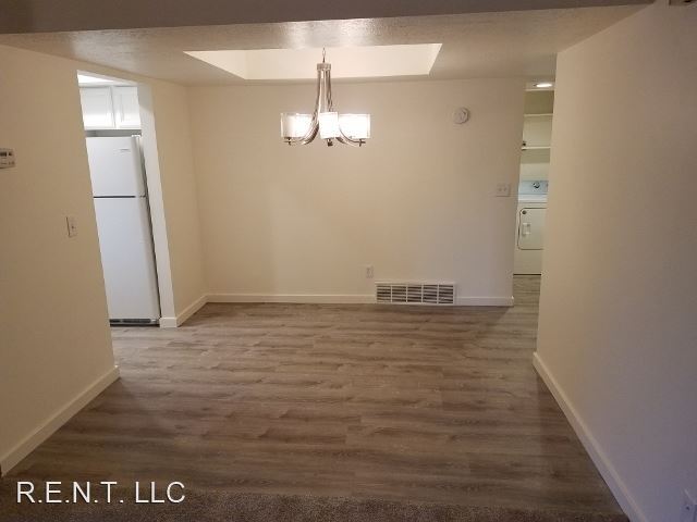 Building Photo - 2 br, 2 bath House - 325 E 2550 N #15