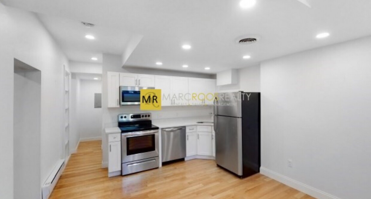 Primary Photo - 400 Beacon St