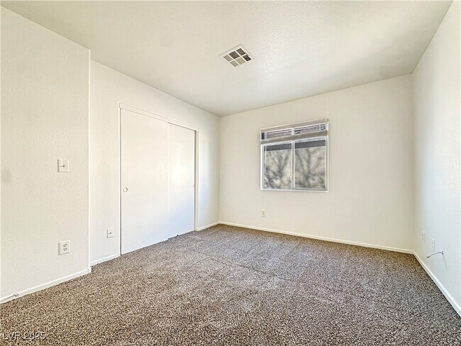 Building Photo - 5278 Paradise Valley Ave