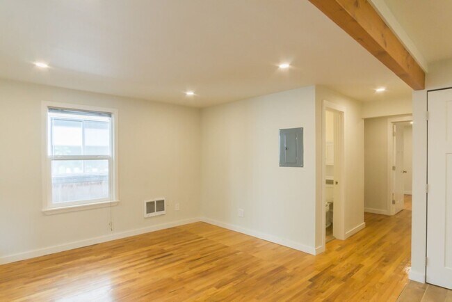 Foto del edificio - 1Bd/1Ba Seattle Duplex