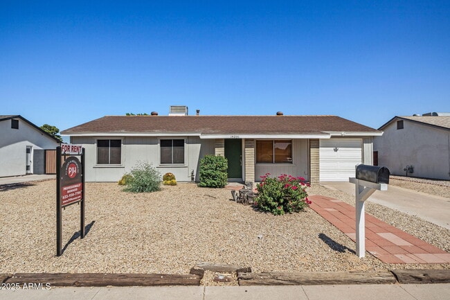 Building Photo - 14231 N 37th Pl