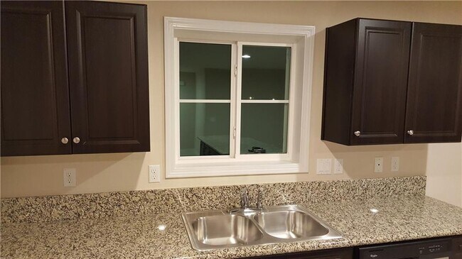 Building Photo - 11104 Players Path