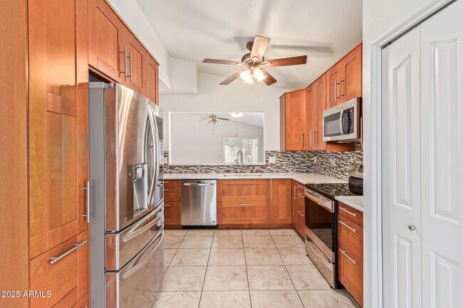 Building Photo - 1296 S Cholla St