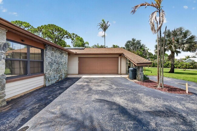 Foto del edificio - 1362 SW Knollwood Dr