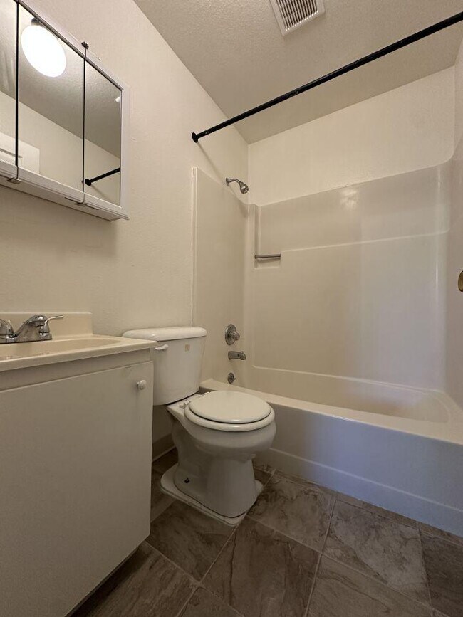 Foto del edificio - 1 bedroom in Billings MT 59101