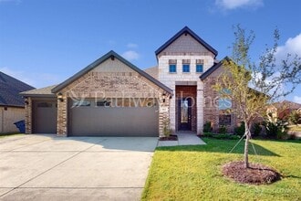 Building Photo - 112 Trail Dr