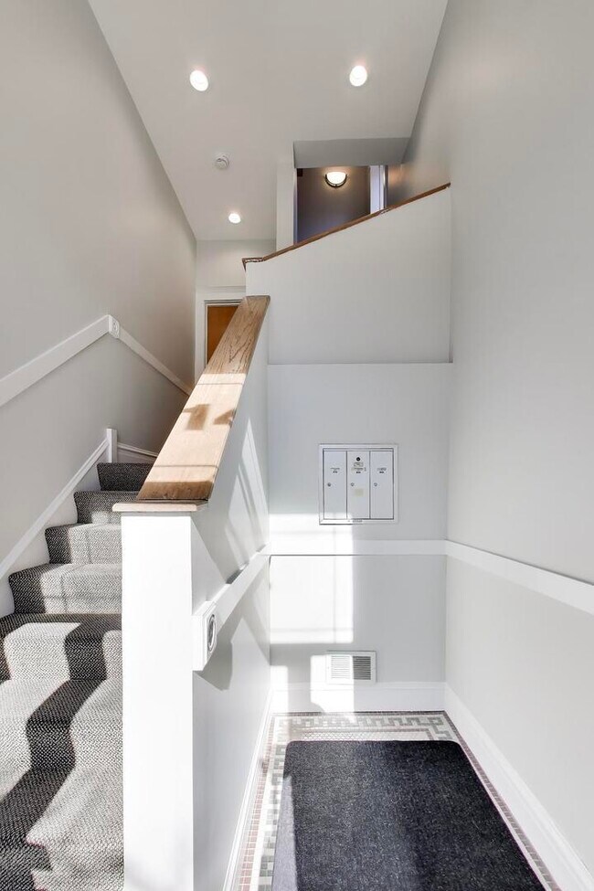 Foto del edificio - 2114 W Byron St