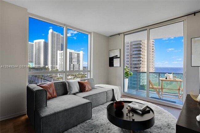 Foto del edificio - 1945 S Ocean Dr