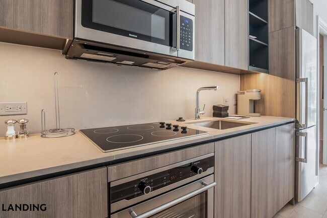 Foto del edificio - 1529 N Fremont St