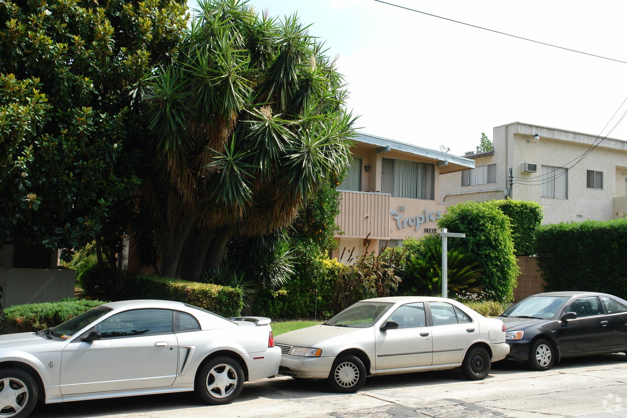 Foto del edificio - The Tropics