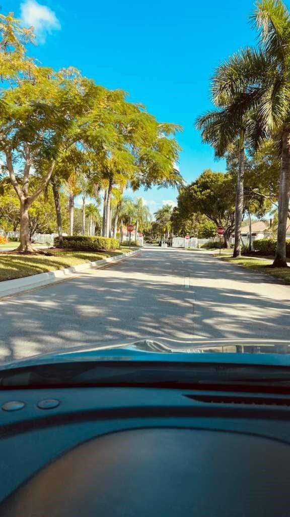 Foto del edificio - 4735 SW 14th St