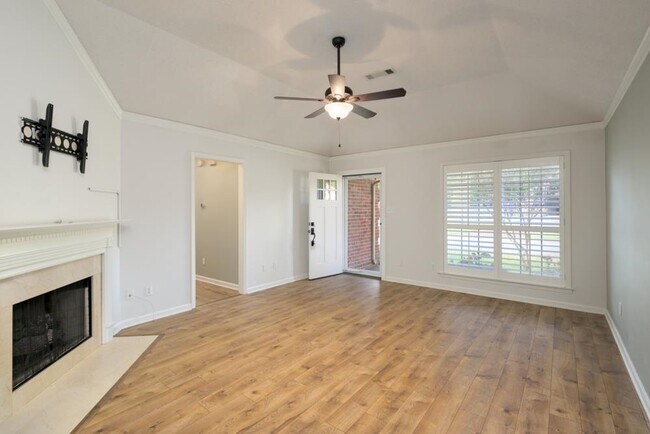 Foto del edificio - 3114 Shadow Green Ln