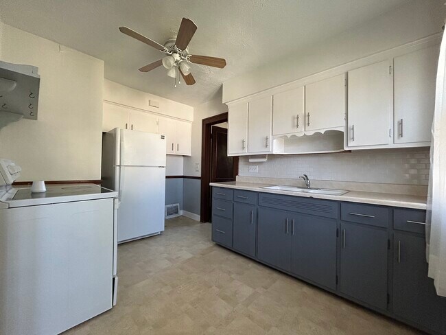 Foto del edificio - 4406 Gifford Ave