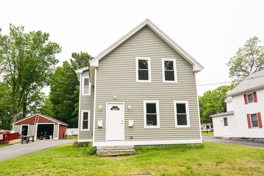 Primary Photo - 15 Fletcher St