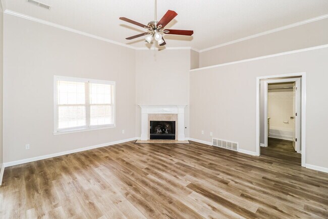 Foto del edificio - 9245 Tamhaven Dr