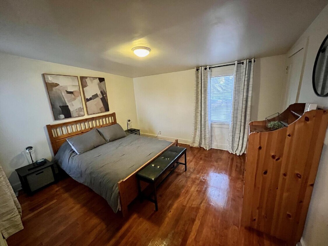 Foto principal - 522 S Main St