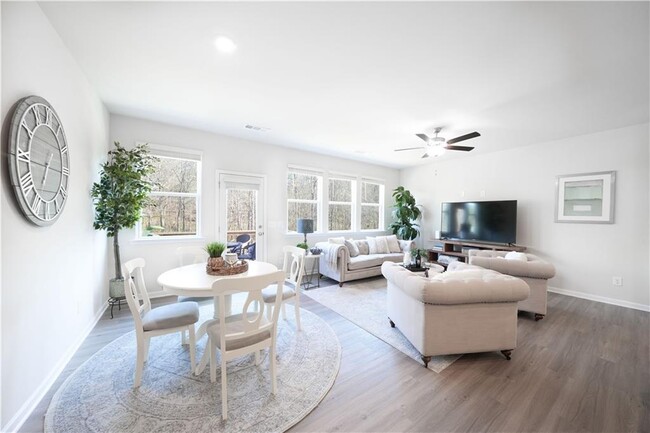 Foto del edificio - 257 Whitetail Cir