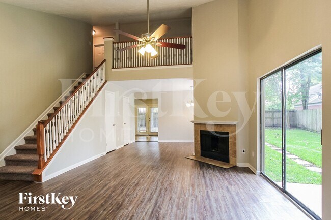 Building Photo - 7774 High Village Dr