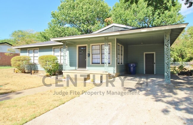 Building Photo - 104 Savannah Ave