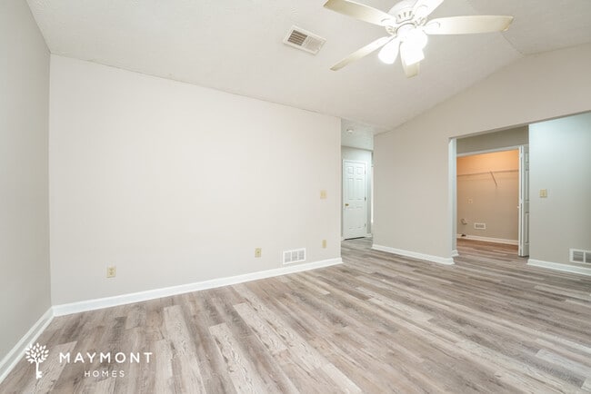 Building Photo - 1099 Old Saybrook Ct