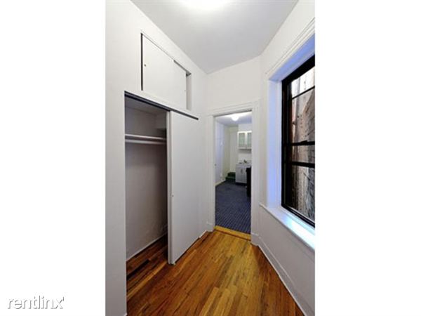 Fotografía del edificio - 253 W 15th St