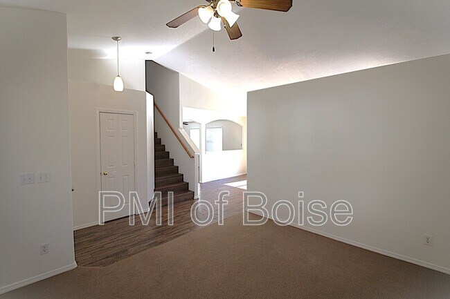 Building Photo - 2825 E Pennsylvania Ave