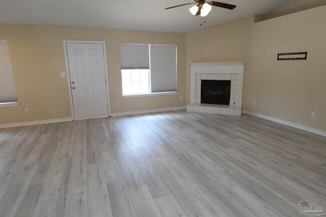 Building Photo - 5079 Cassia Dr