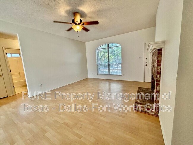 Building Photo - 824 Blue Ridge Dr