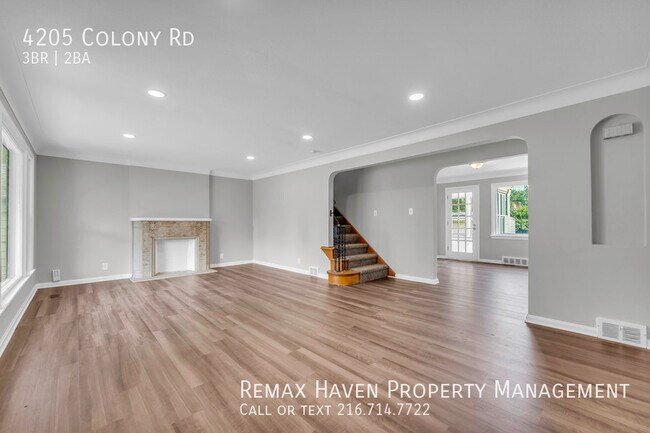 Building Photo - 4205 Colony Rd, South Euclid - Spacious 3 ...
