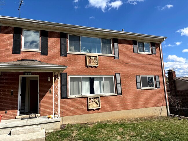 Oakley Duplex - 4948 Charlemar Dr Apartments