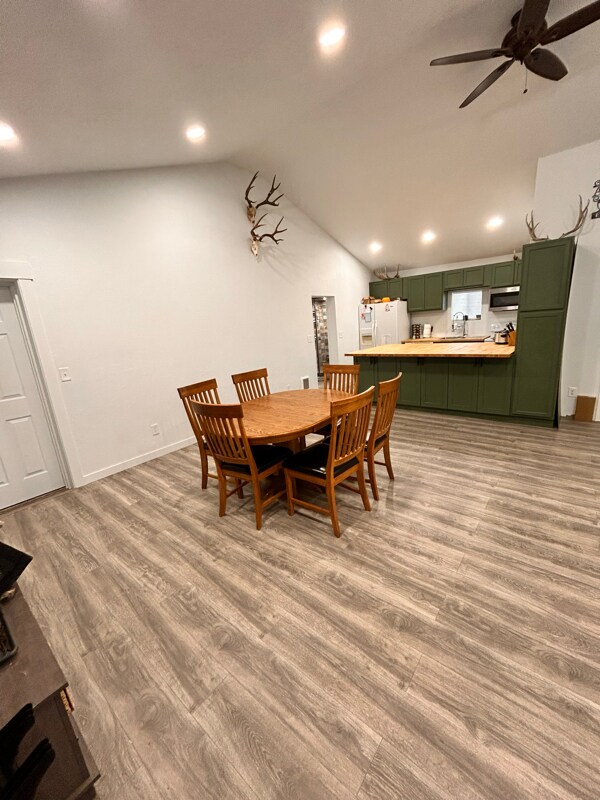 Foto del edificio - 826 Burton Ave