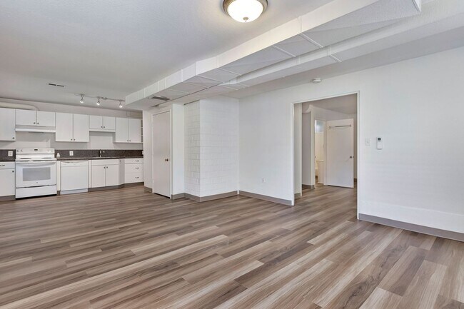 Foto del edificio - 1 Bed 1 Bath in Prime NW District!