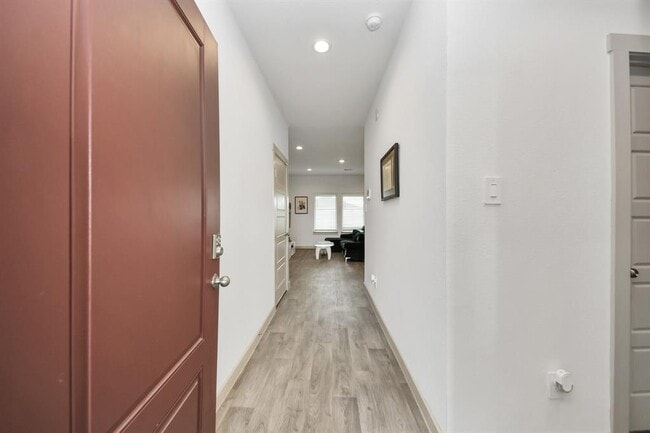 Building Photo - 7706 Caspian Rnch Dr