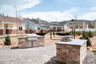 Building Photo - Klein Huis at Turner Mill