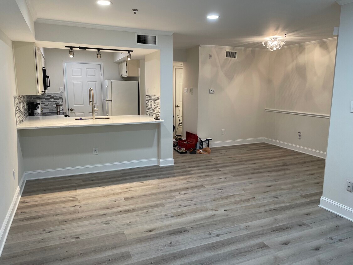 Kitchen - 1504 Lincoln Way