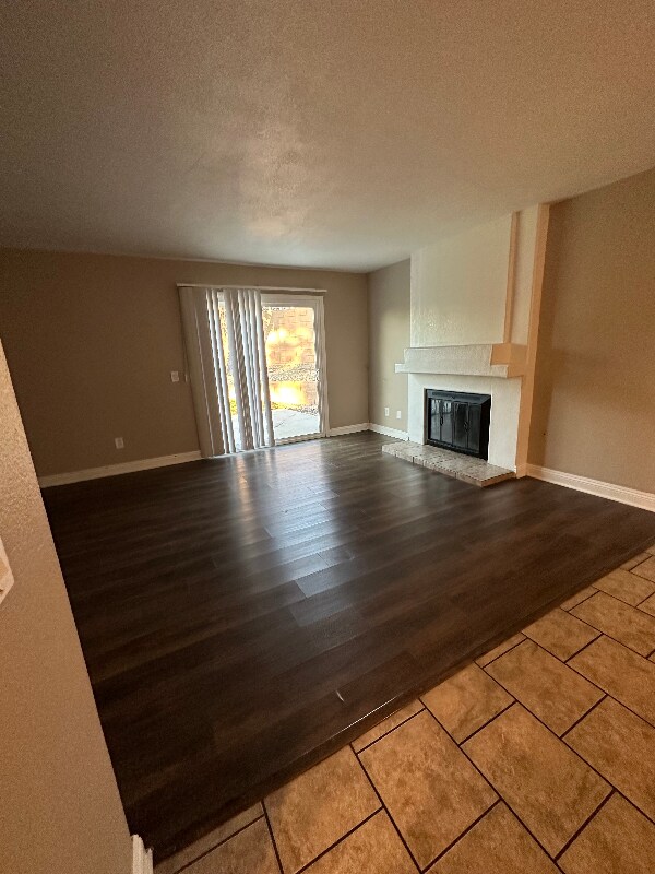 Foto del edificio - 15840 Rainbow Dr