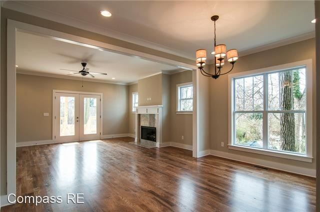 Building Photo - 3 br, 2.5 bath House - 403 Acklen Park Dr....